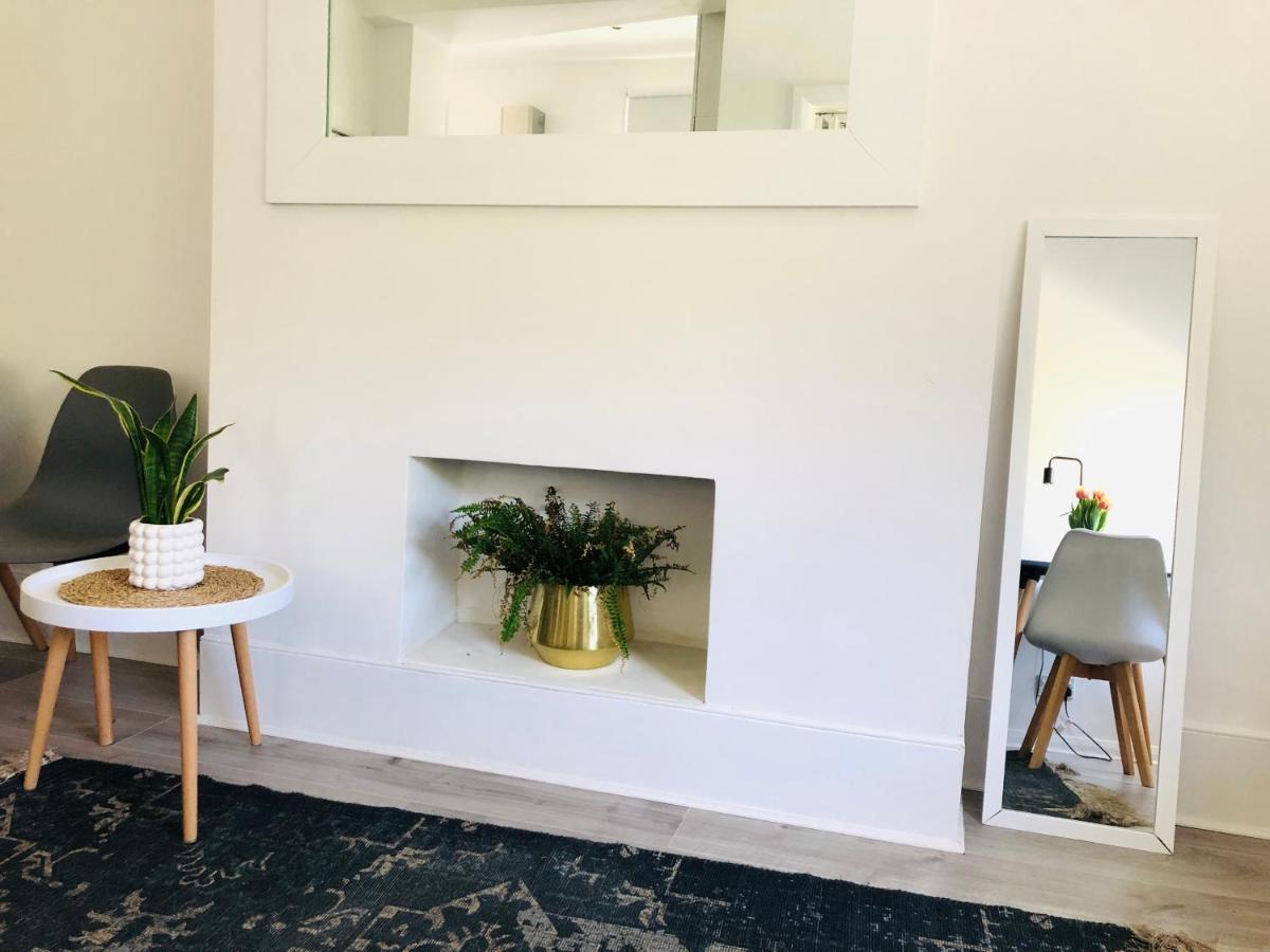 Bright Chiswick Apartment - Great Location London Luaran gambar