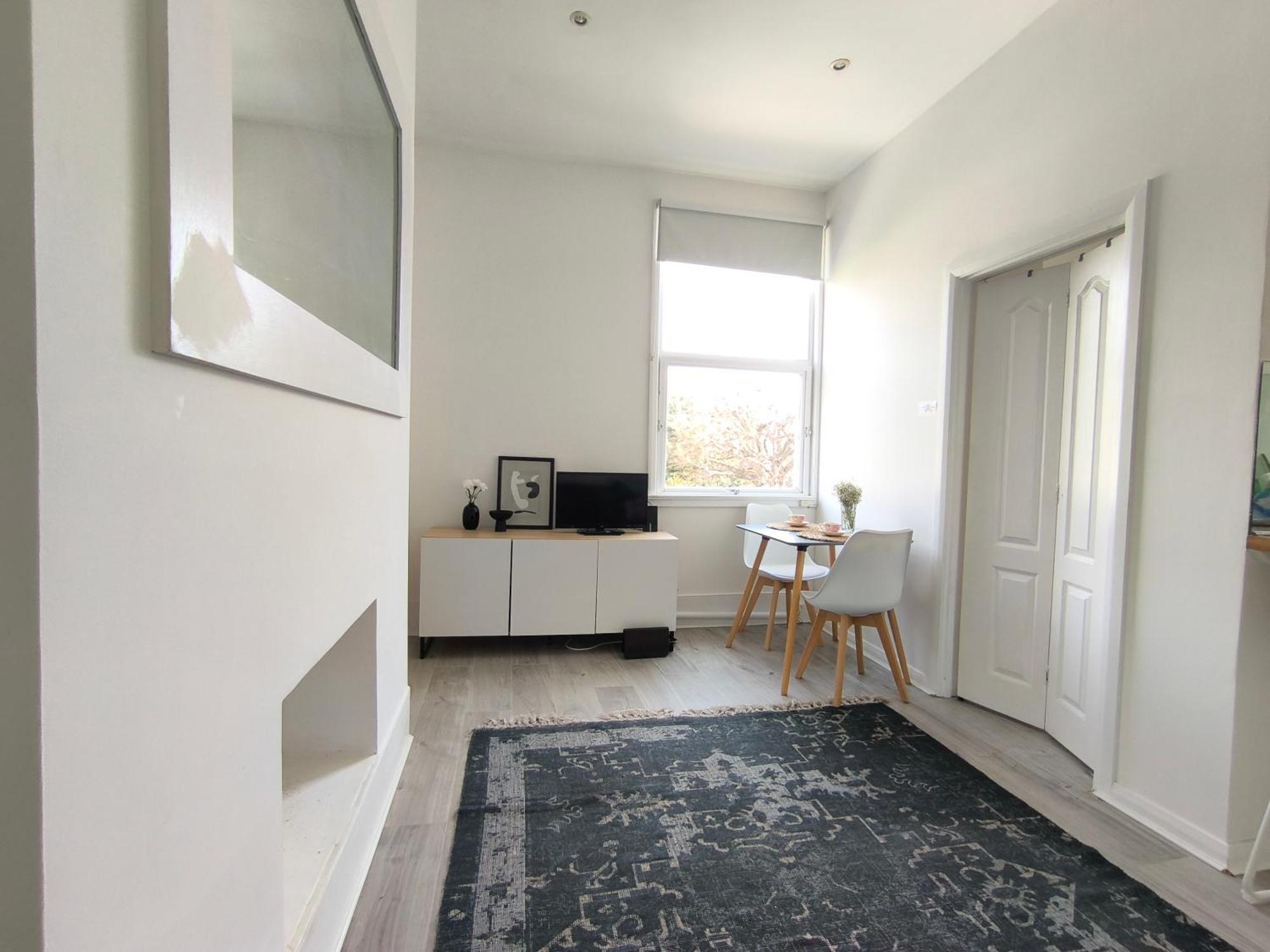 Bright Chiswick Apartment - Great Location London Luaran gambar
