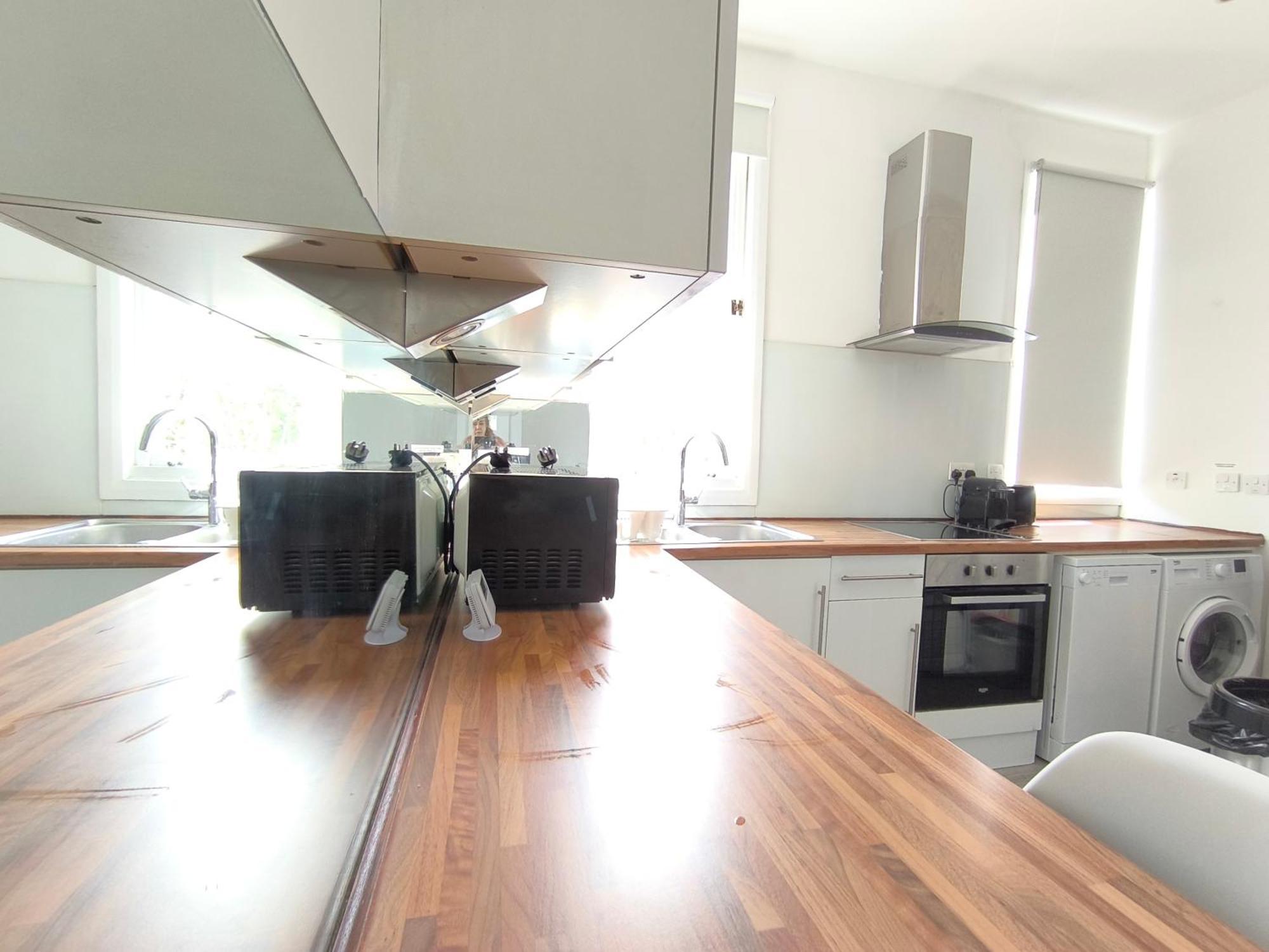 Bright Chiswick Apartment - Great Location London Luaran gambar
