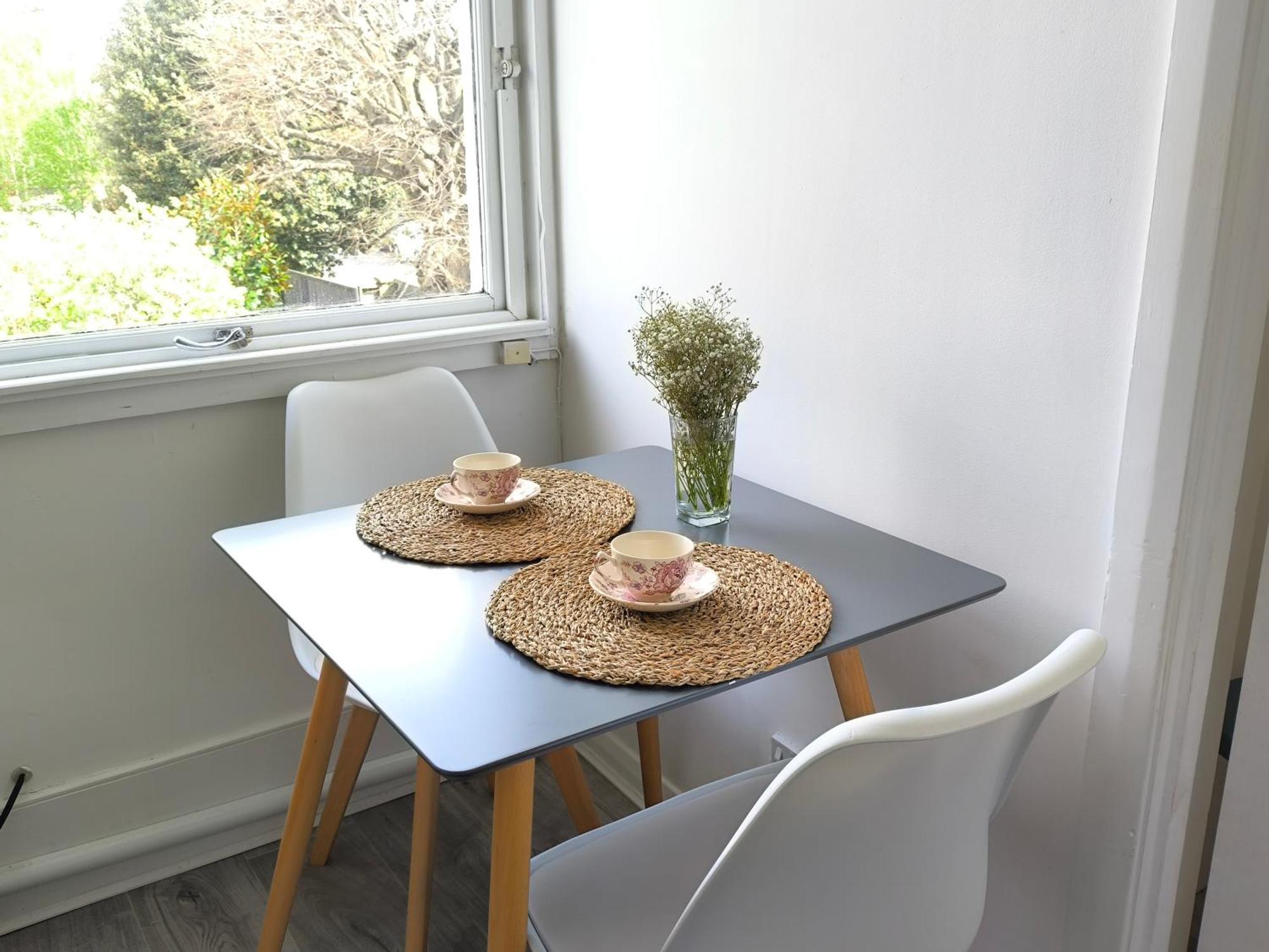 Bright Chiswick Apartment - Great Location London Luaran gambar